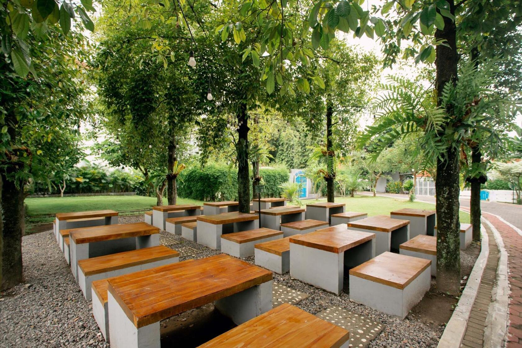 Lpp Garden Hotel Maguwo Dış mekan fotoğraf